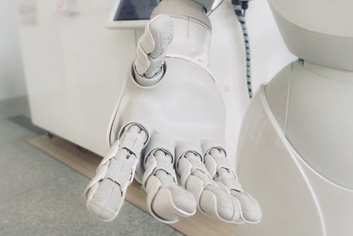 More training needed for school students on AI