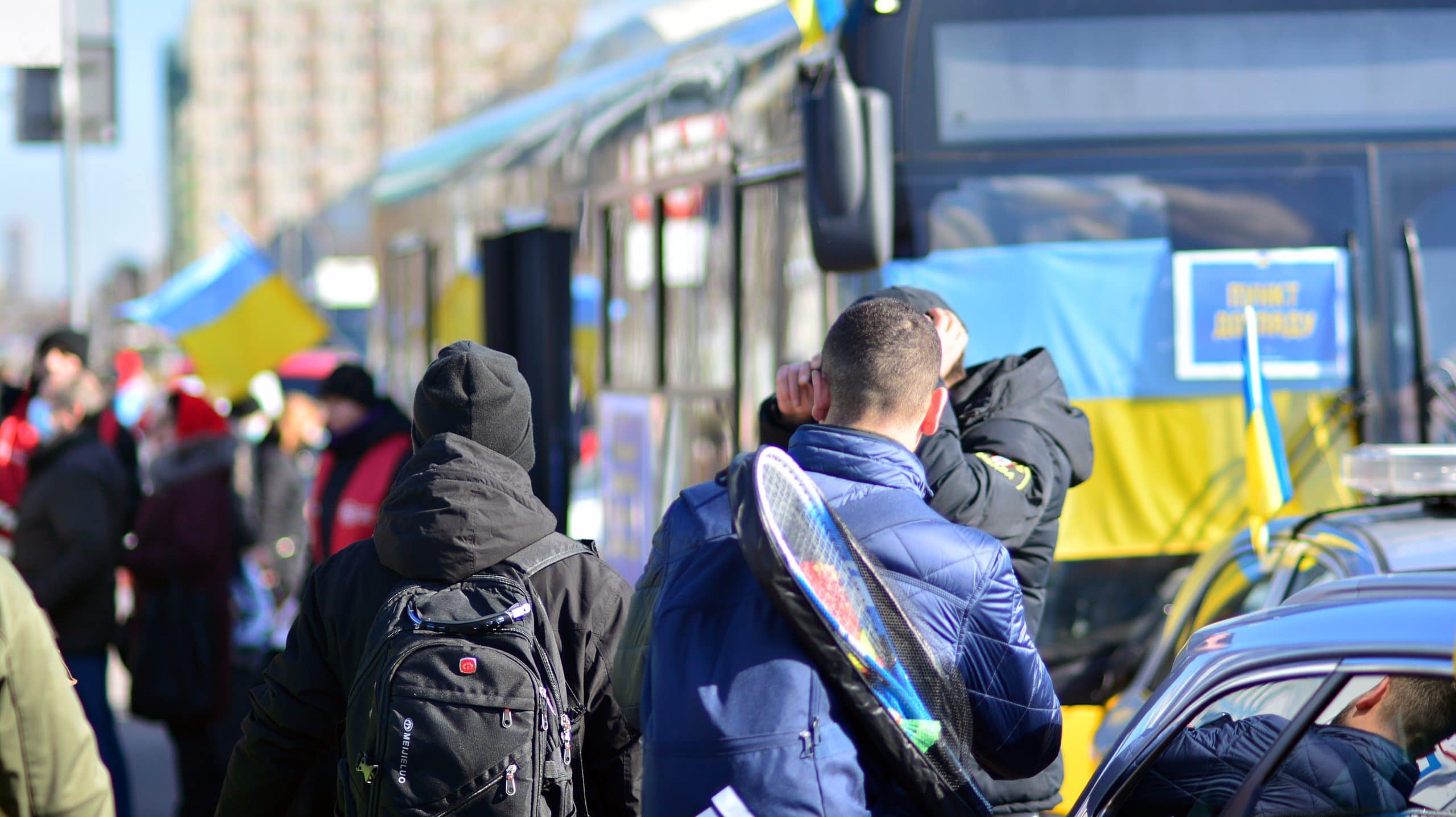 UK businesses unite to offer 10,000 jobs to Ukranian refugees